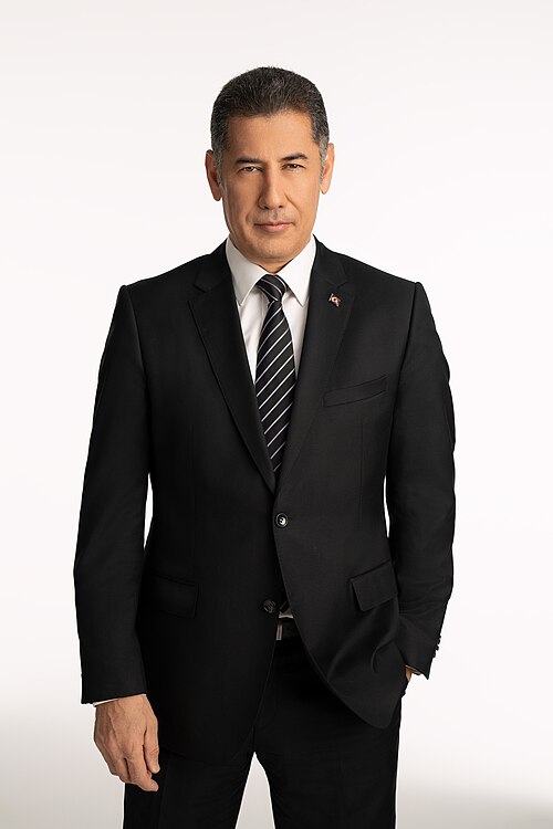 Fayl:Dr. Sinan Oğan 2023.jpg
