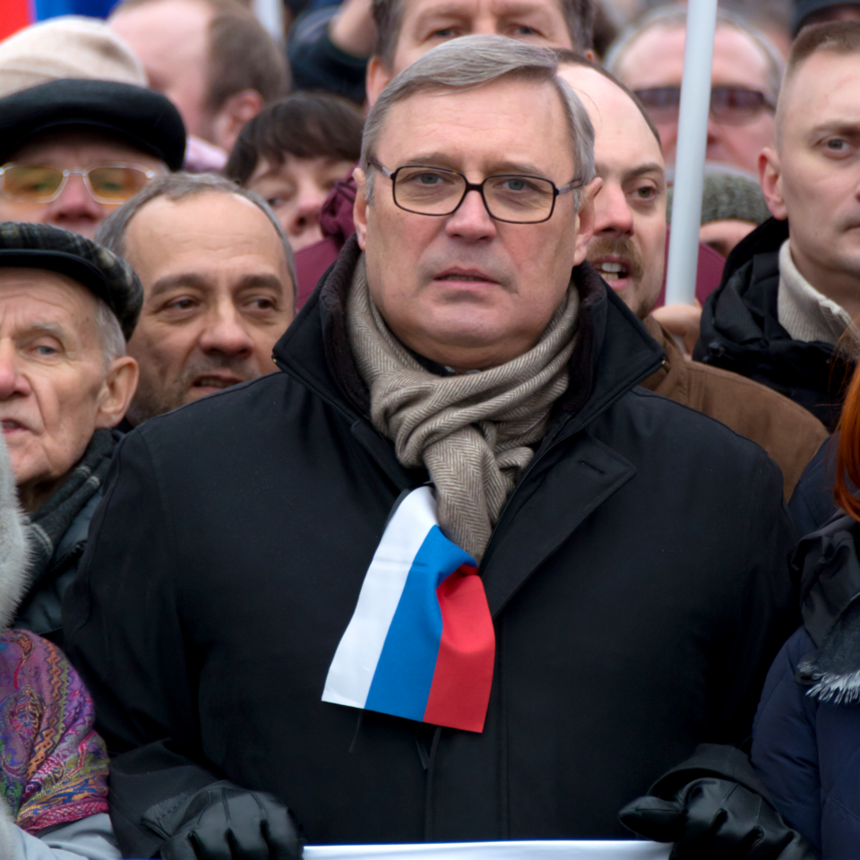 Fayl:Kasyanov 2015.png