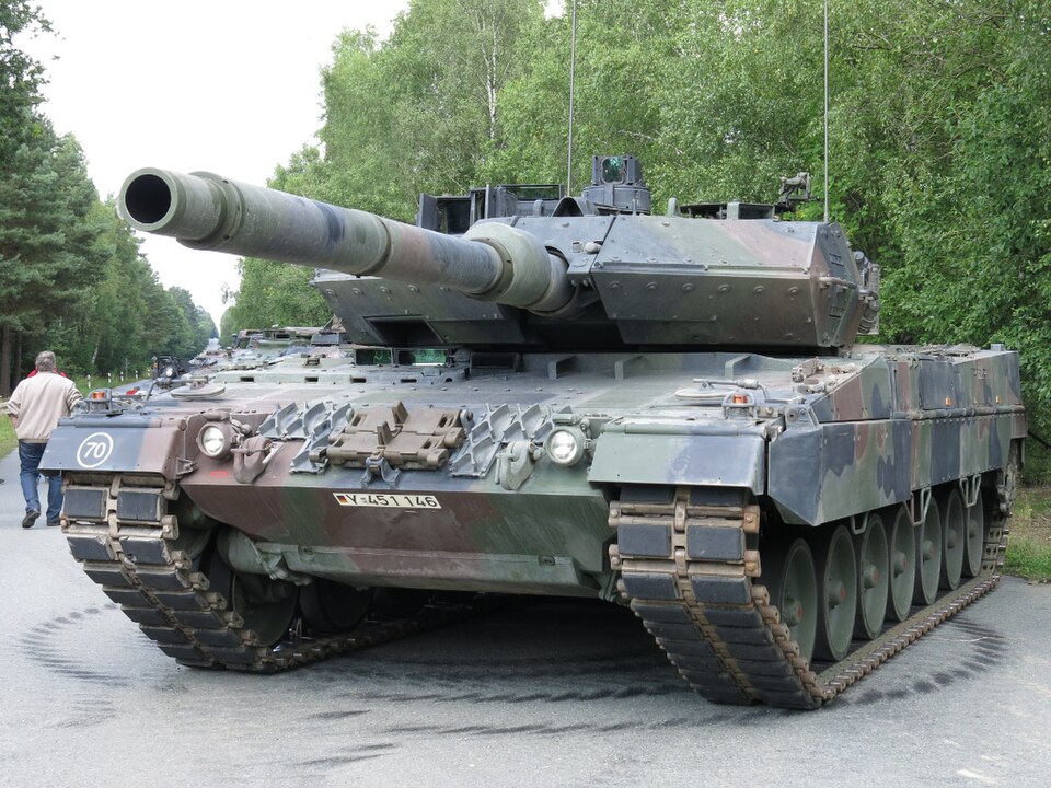 Fayl:Leopard 2 A7.JPG