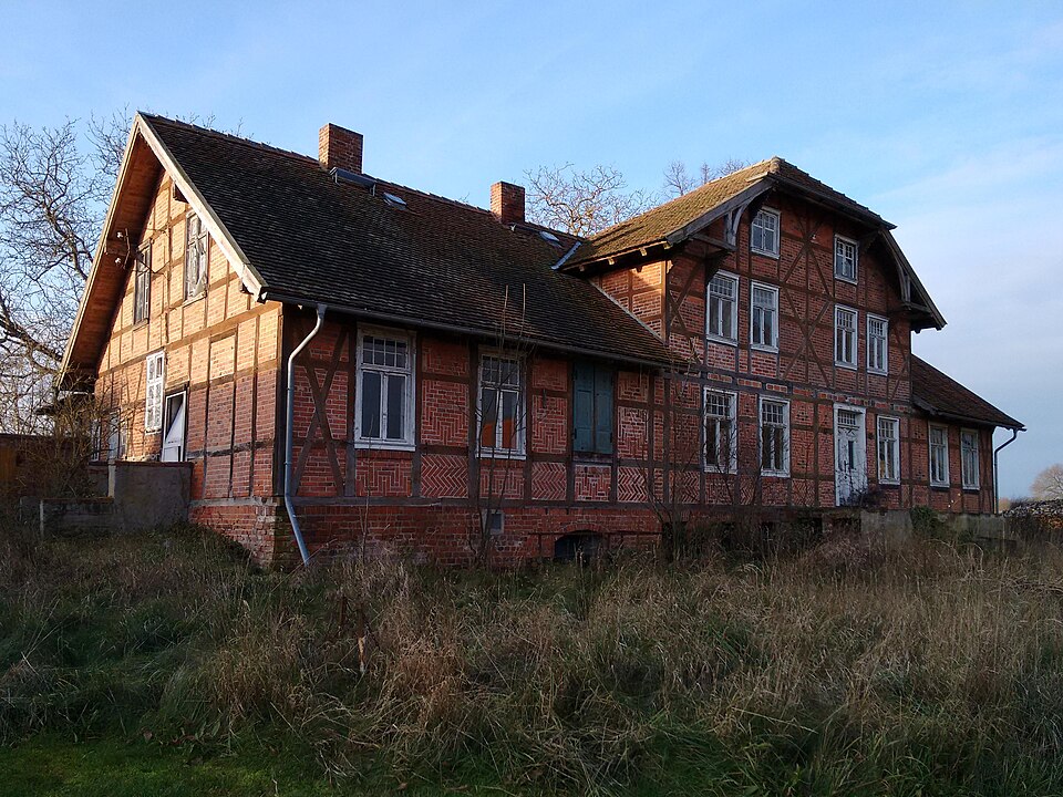 Fayl:Wolterslage manor.jpg