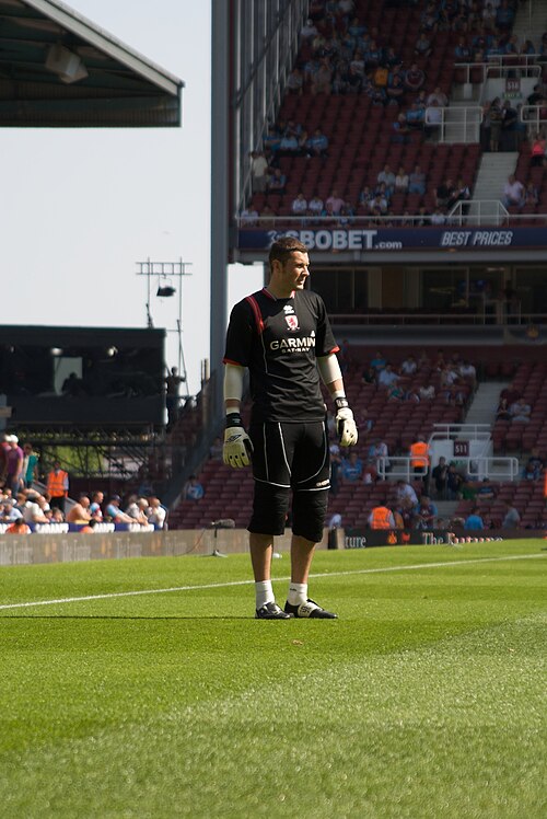 Fayl:Ross Turnbull in 2009.jpg