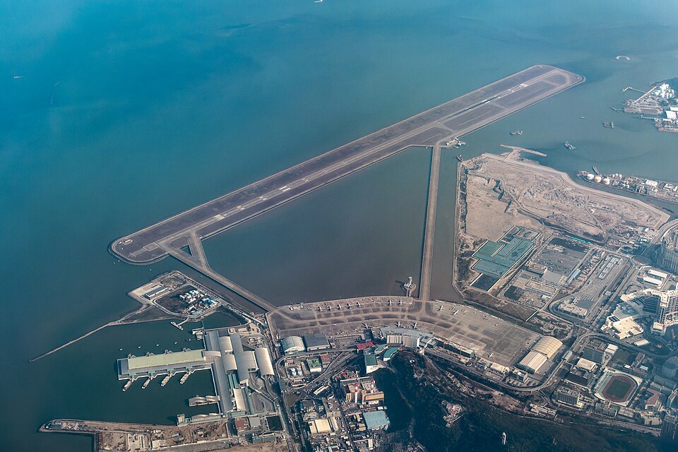 Fayl:Macau International Airport (50961888098).jpg