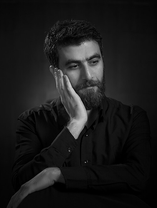 Fayl:Urmiyali yazichi-Huseyn Vahidi.jpg