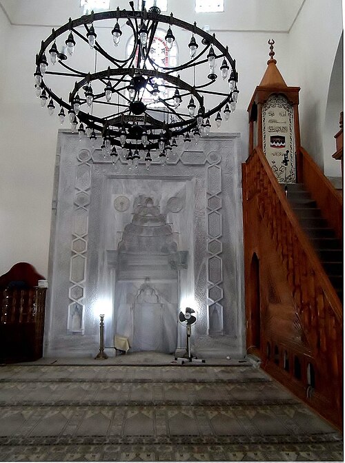 Fayl:Alaaddin Mosque in Sinop.jpg