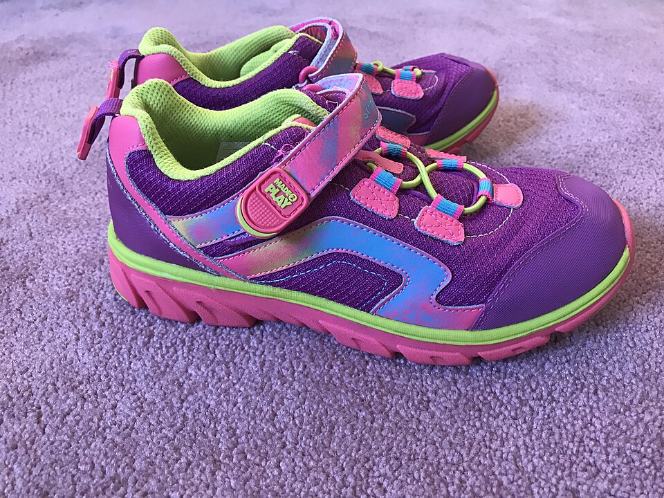 Fayl:Stride rite sneakers 10101.jpeg