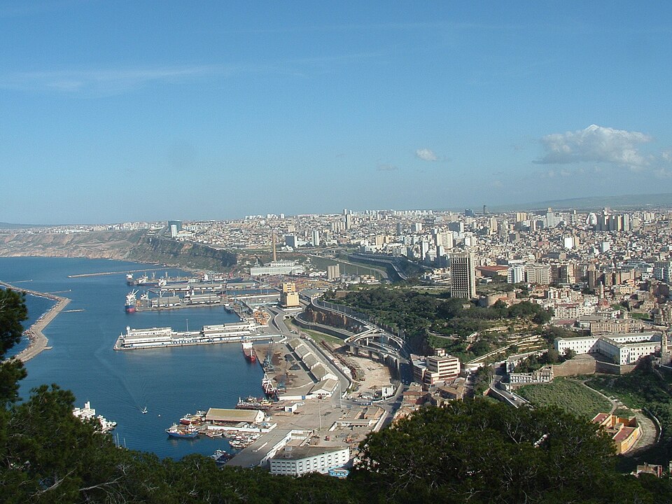 Fayl:Oran facade maritime.JPG