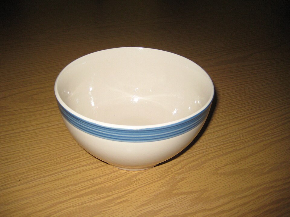 Fayl:Simple-ceramic-bowl.jpg