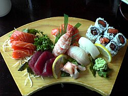 Sushi taqsimchasi (yaponcha: 盛り合わせ?)