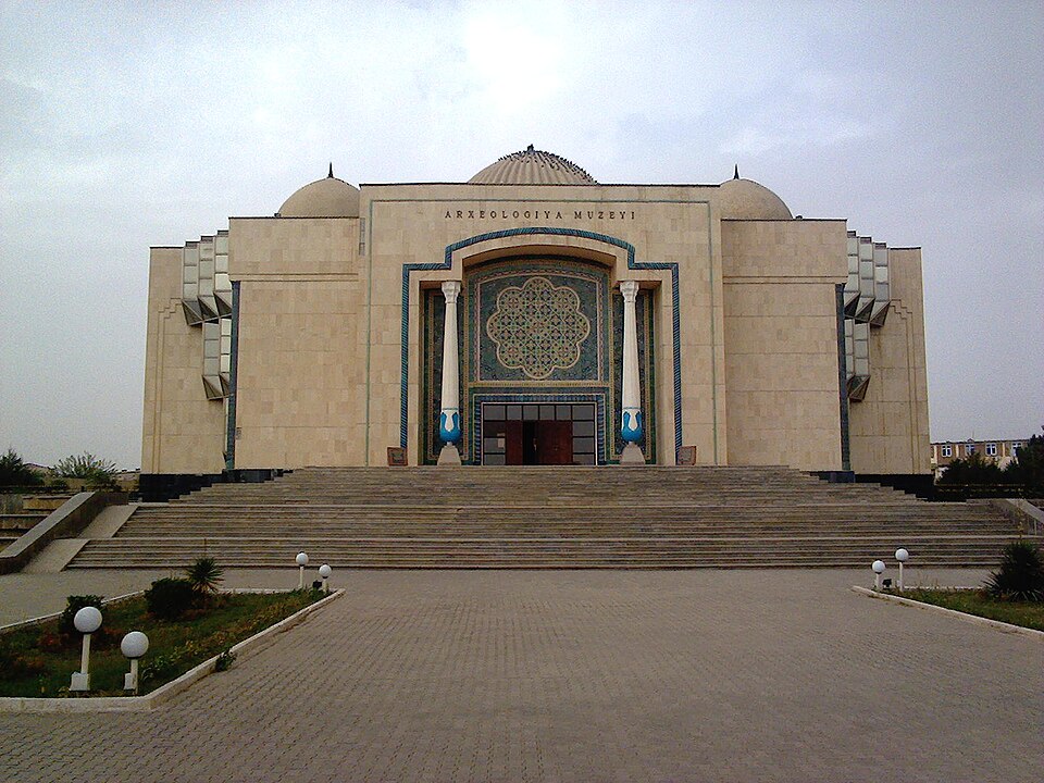 Fayl:Termiz ArchaeNuseum 20141023.jpg