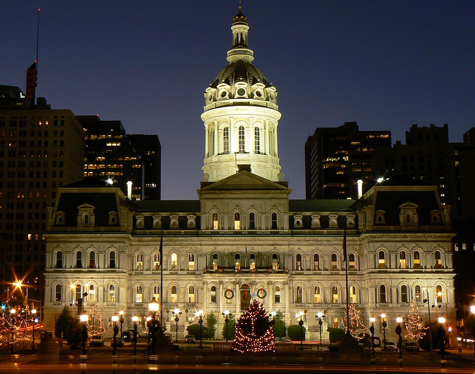 Fayl:Baltimore City Hall 2.jpg
