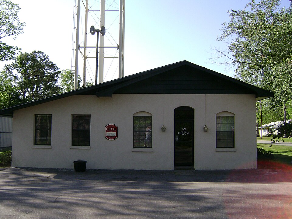 Fayl:Cecil City Hall.jpg