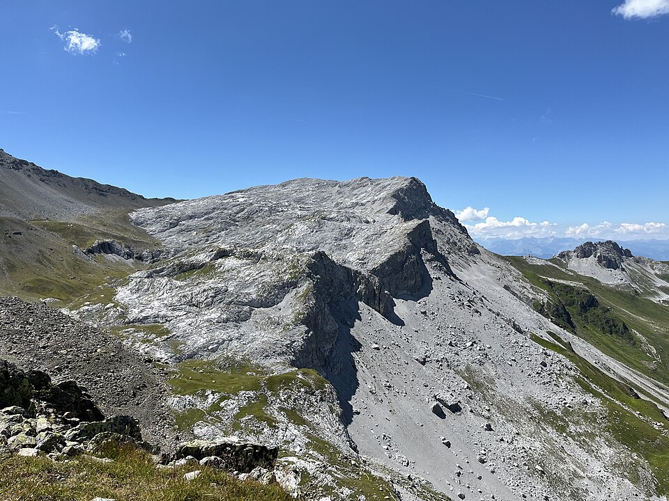 Fayl:Rätschenfluh vom Gafierjoch aus.jpg
