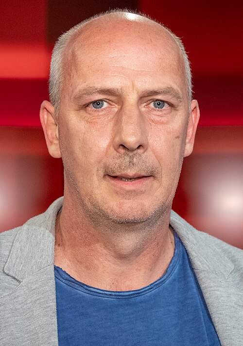 Fayl:2018-06-18-Mario Basler-hart aber fair-9090.jpg