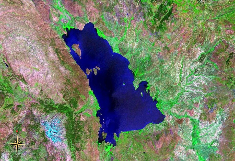 Fayl:Lake Beysehir NASA.jpg