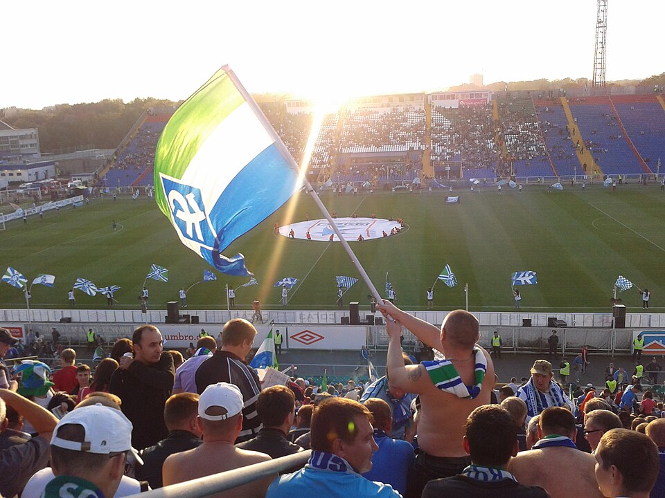 Fayl:Metallurg Stadium (2).jpg