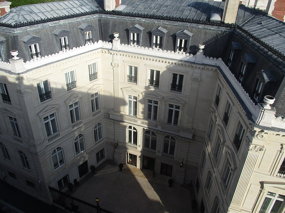 Fayl:11 rue de Tilsitt.jpg