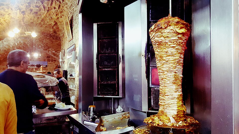 Fayl:Al-Naser Restaurant.jpg