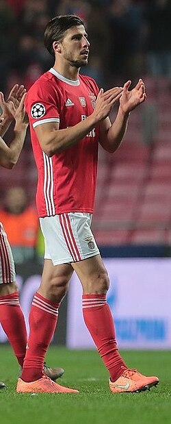 Fayl:Rubén Dias Benfica-Zenit UCL201920.jpg