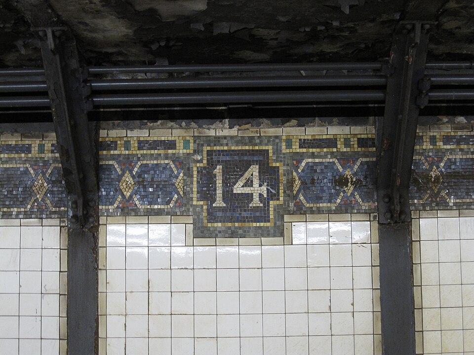 Fayl:14 Street IRT.JPG