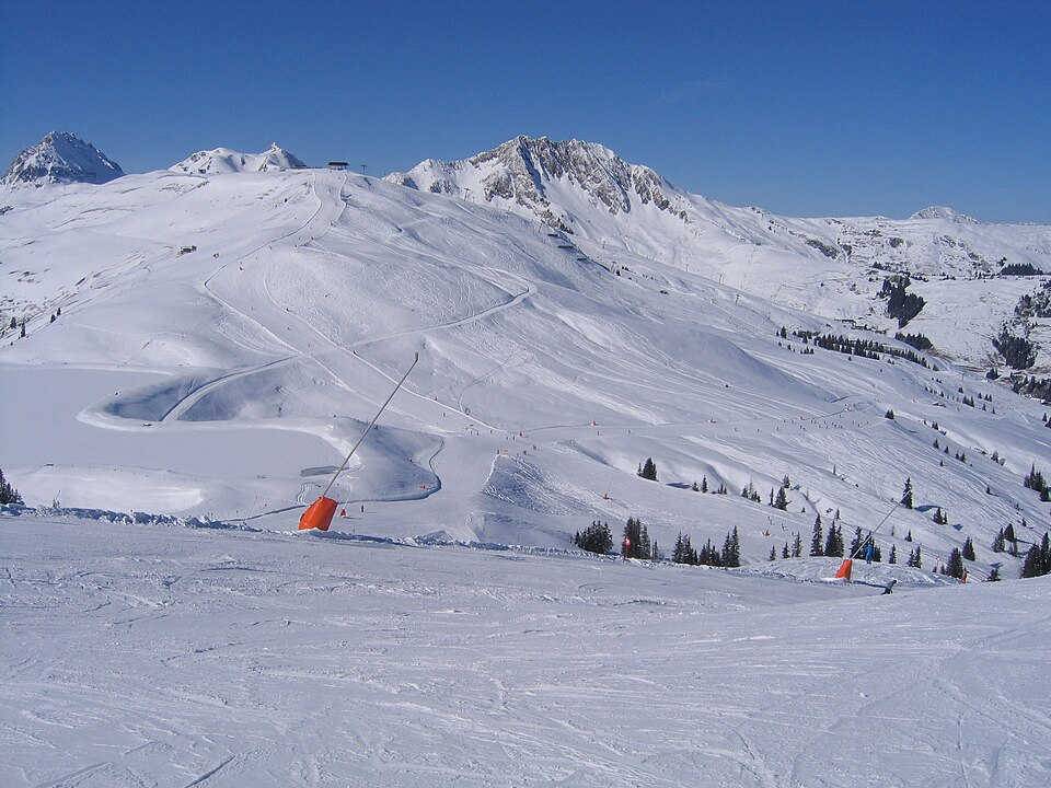 Fayl:K Rettenstein from the Resterhöhe.jpg
