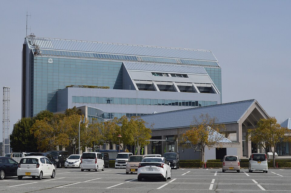 Fayl:Miki City Hall ac.jpg