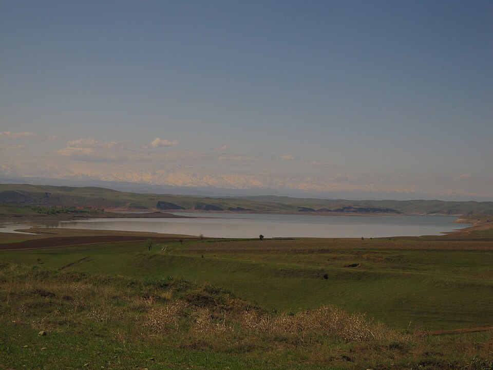 Fayl:Andijan reservoir.JPG