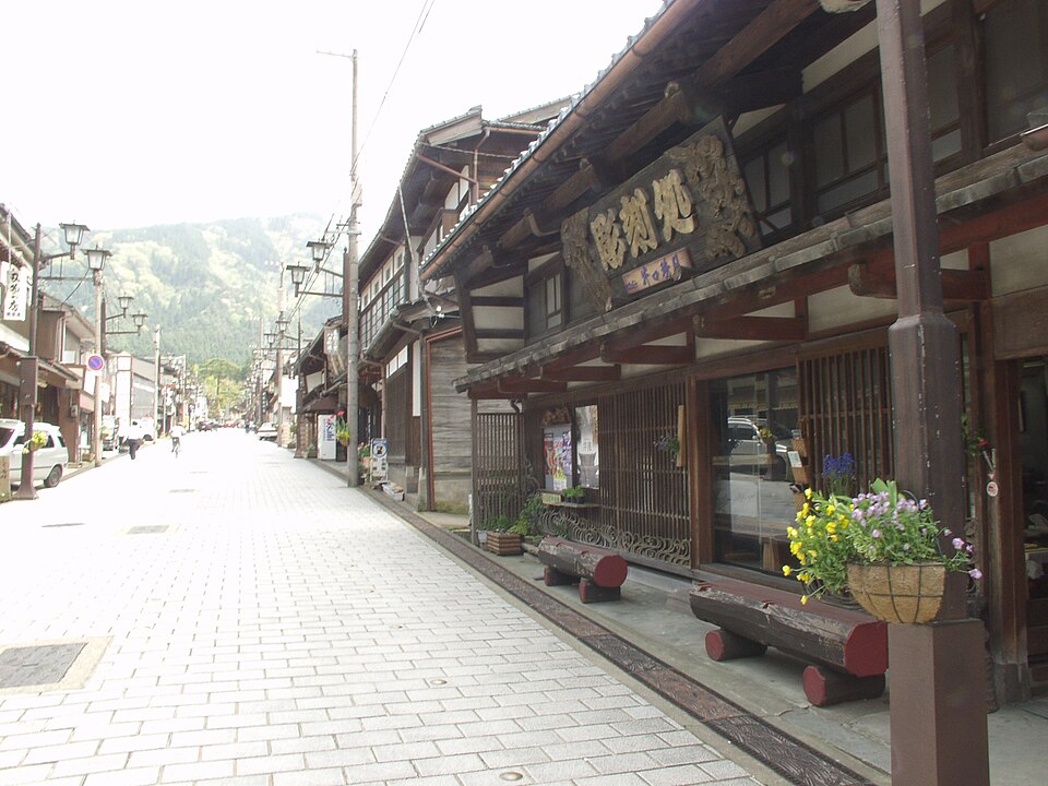 Fayl:INAMI TOWN OLD STREET.JPG