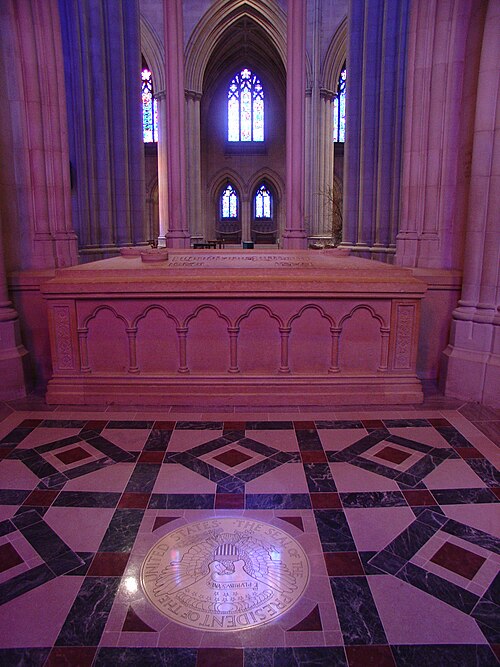 Fayl:Woodrow Wilson Tomb.JPG