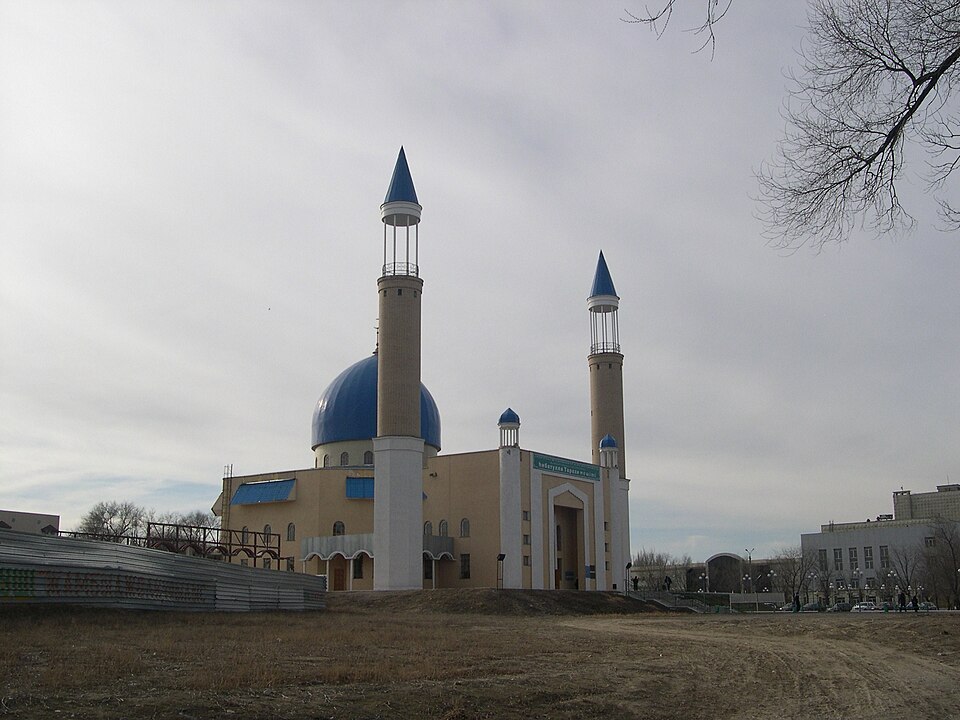 Fayl:Aulie-Ata Mosque.jpg
