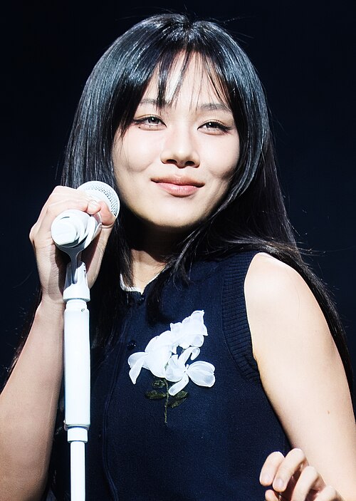 Fayl:BIBI in June 2025 (cropped).jpg
