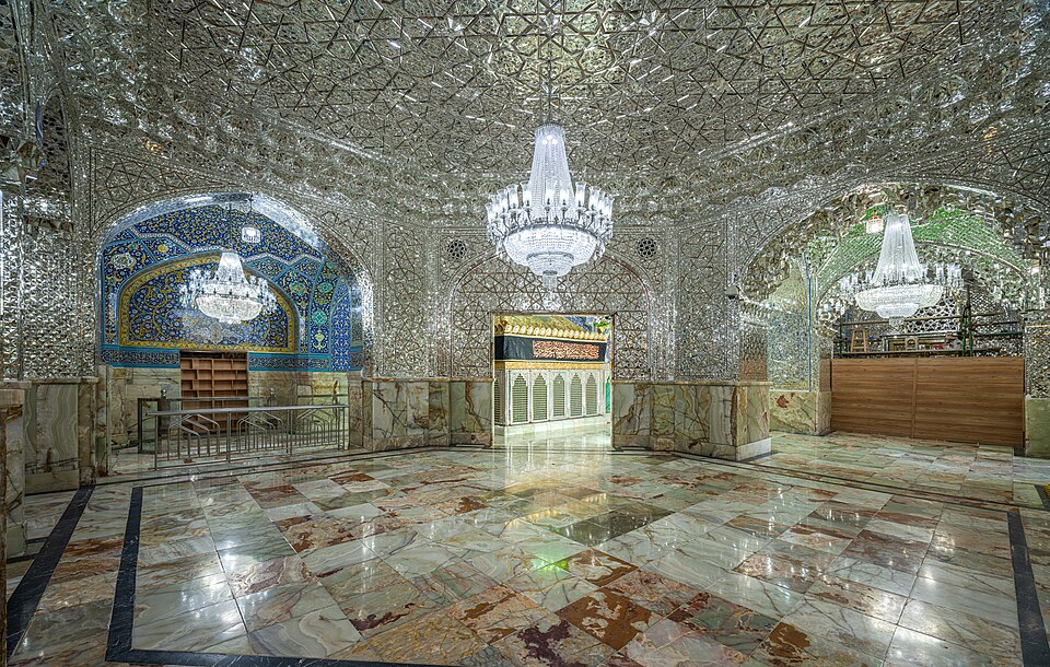 Fayl:Fatima Masumeh Shrine3, Qom, Iran.jpg