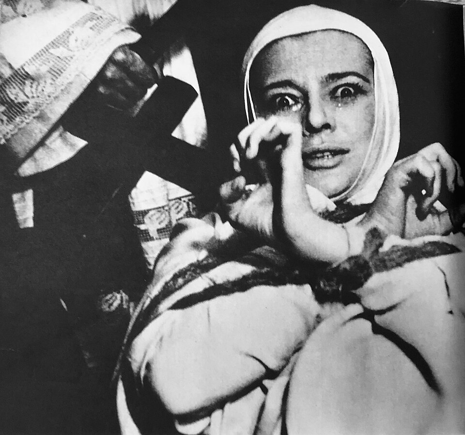 Fayl:Kinema-Junpo-1962-April-early-9.jpg