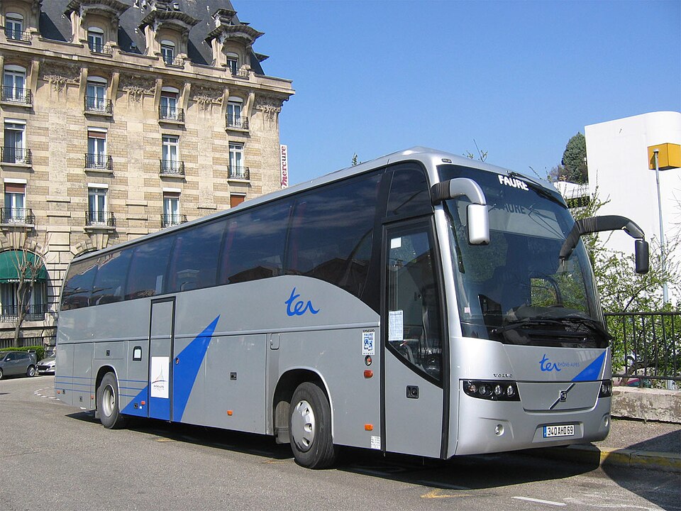 Fayl:Volvo9700 fr-lyon.jpg