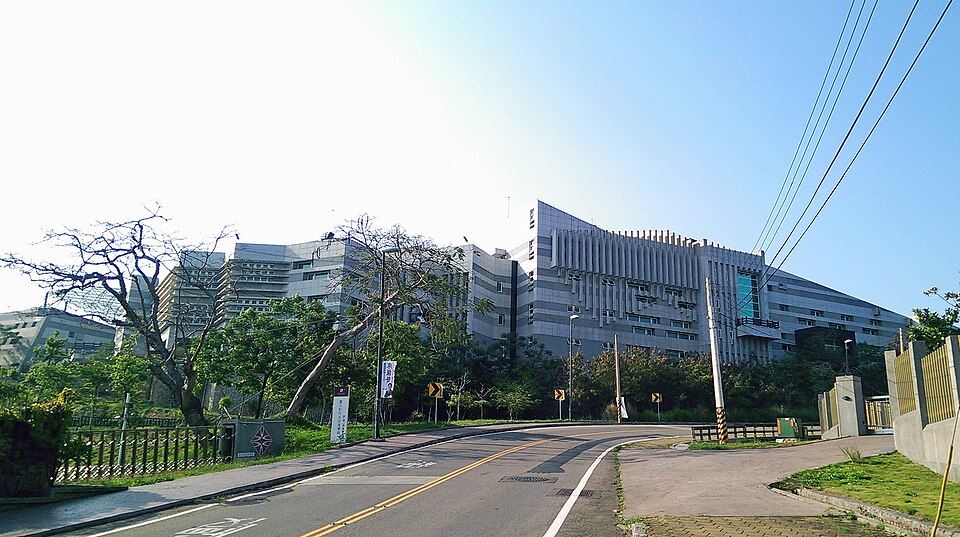 Fayl:國立彰化生活美學館側面.jpg
