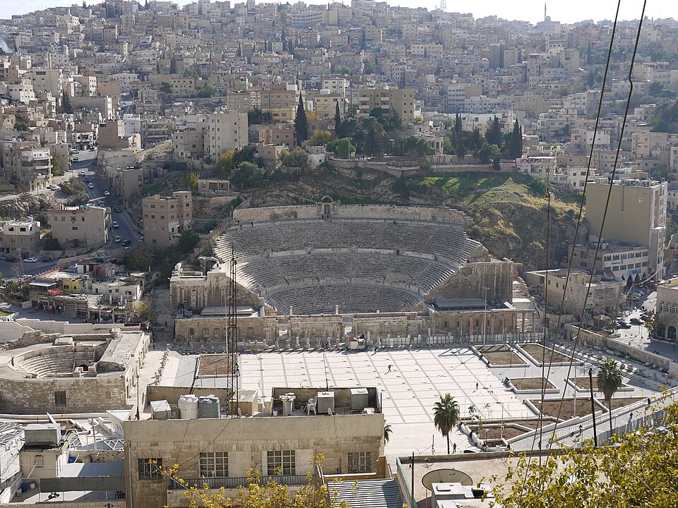Fayl:Amman Roman Theater 1.jpg
