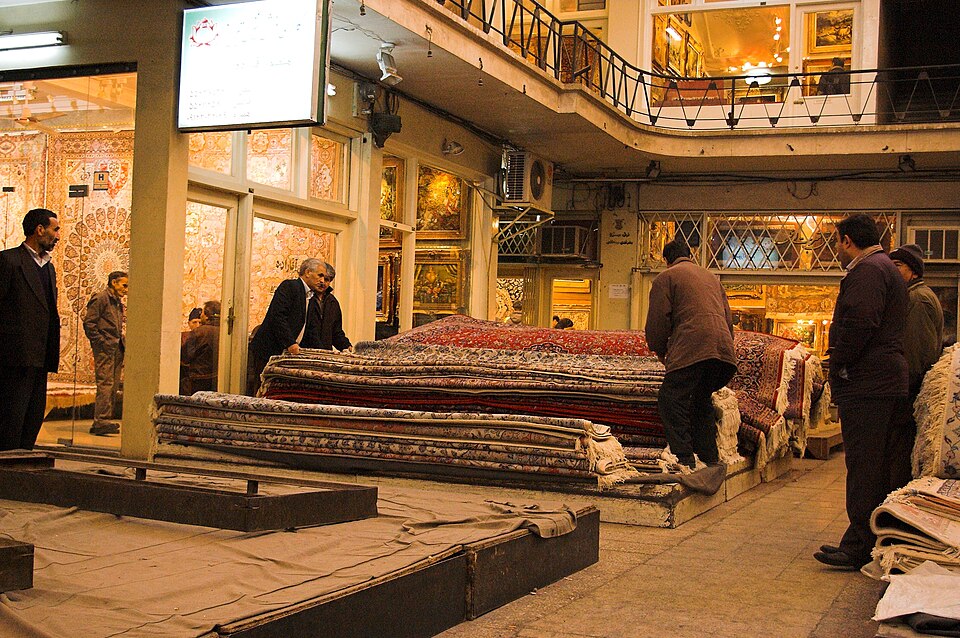 Fayl:Tehran farsh bazar.jpg