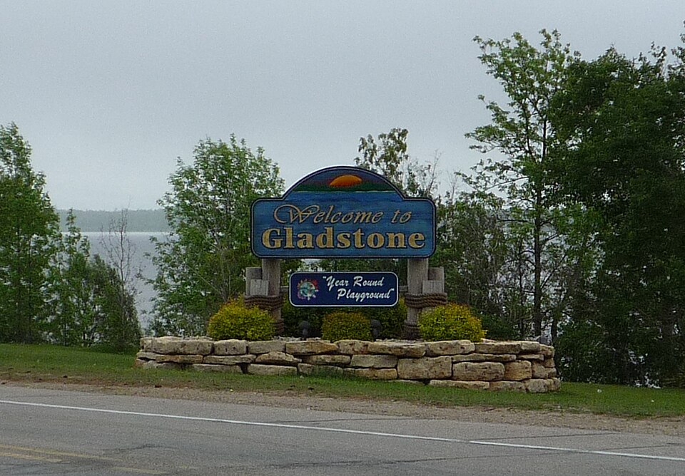 Fayl:2009-0619-Gladstone-Welcome.jpg