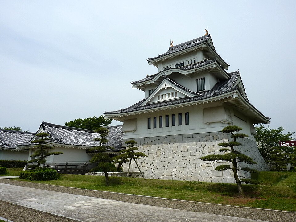 Fayl:KasumigauraCity KyoudoShiryoukan.jpg