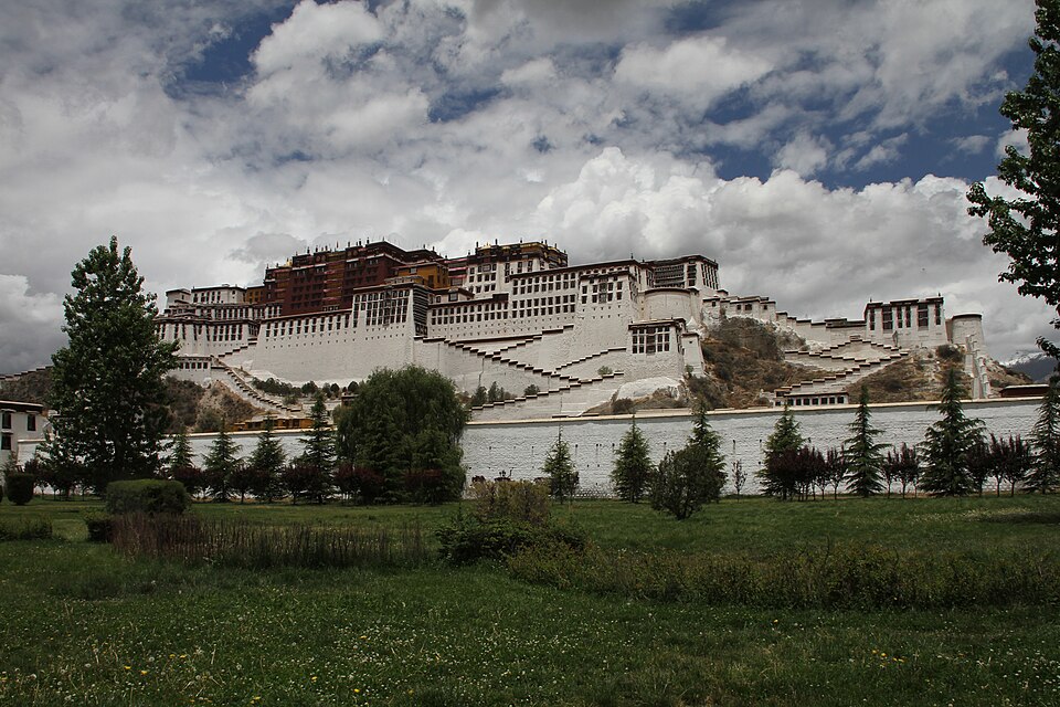 Fayl:Lhasa-Potala-04-Suedseite-2014-gje.jpg