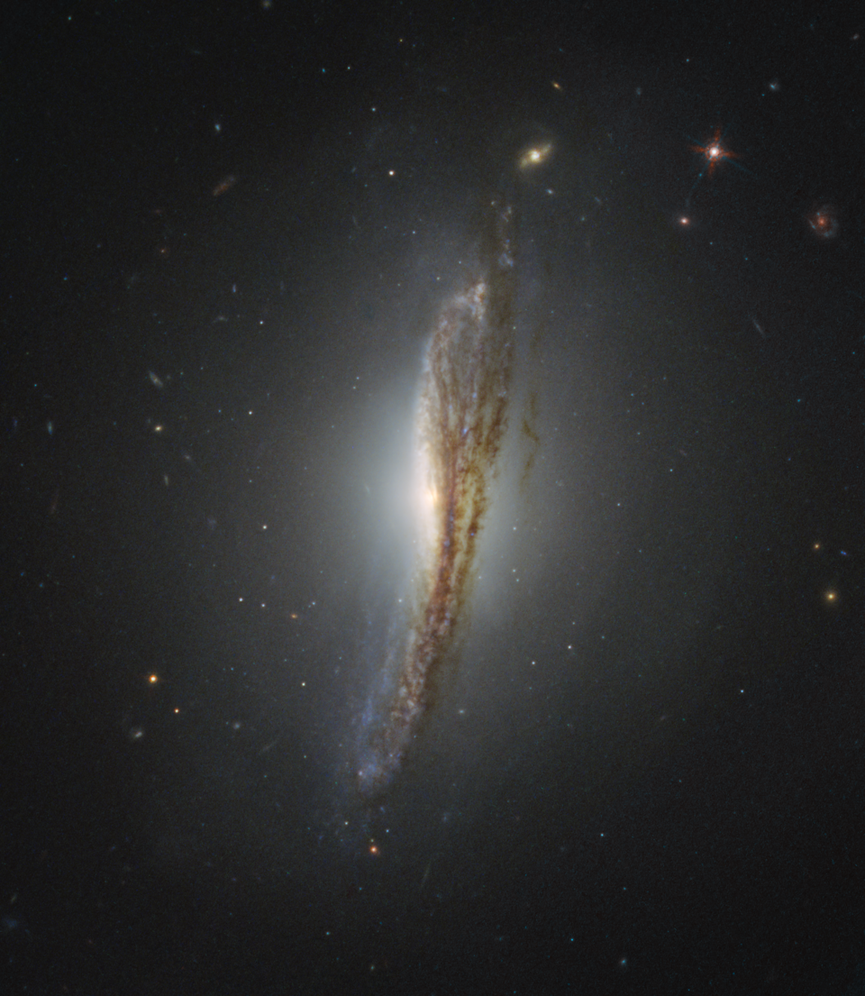 Fayl:NGC 612.png