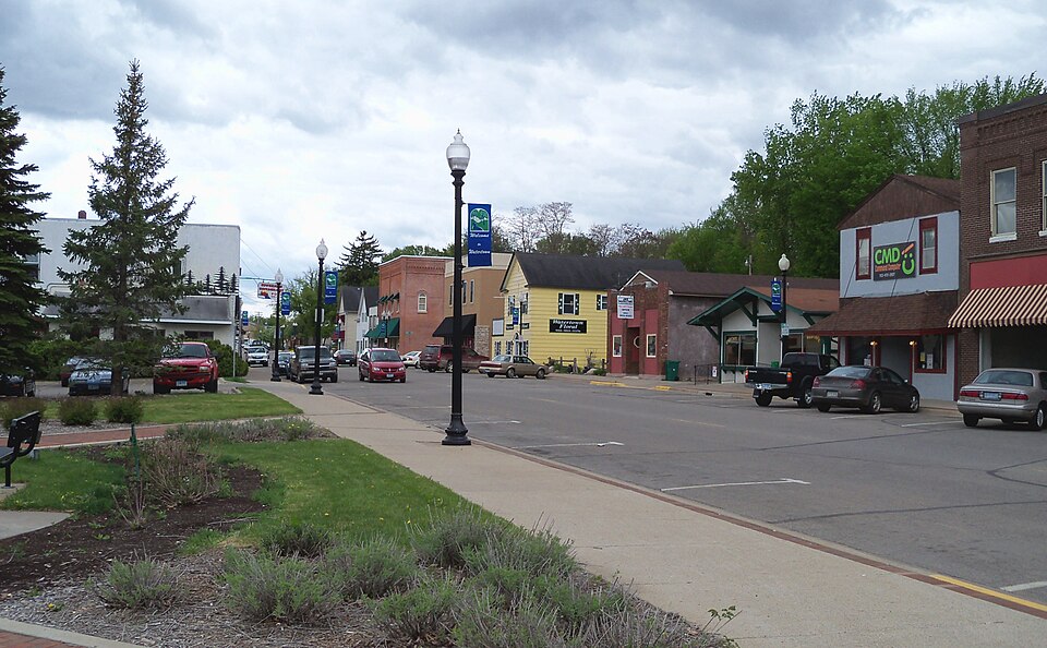 Fayl:Watertown, Minnesota 5.jpg
