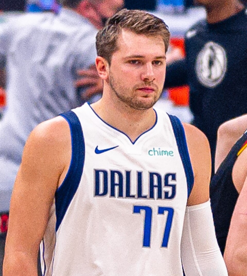 Fayl:Luka Doncic 2021 (cropped).jpg
