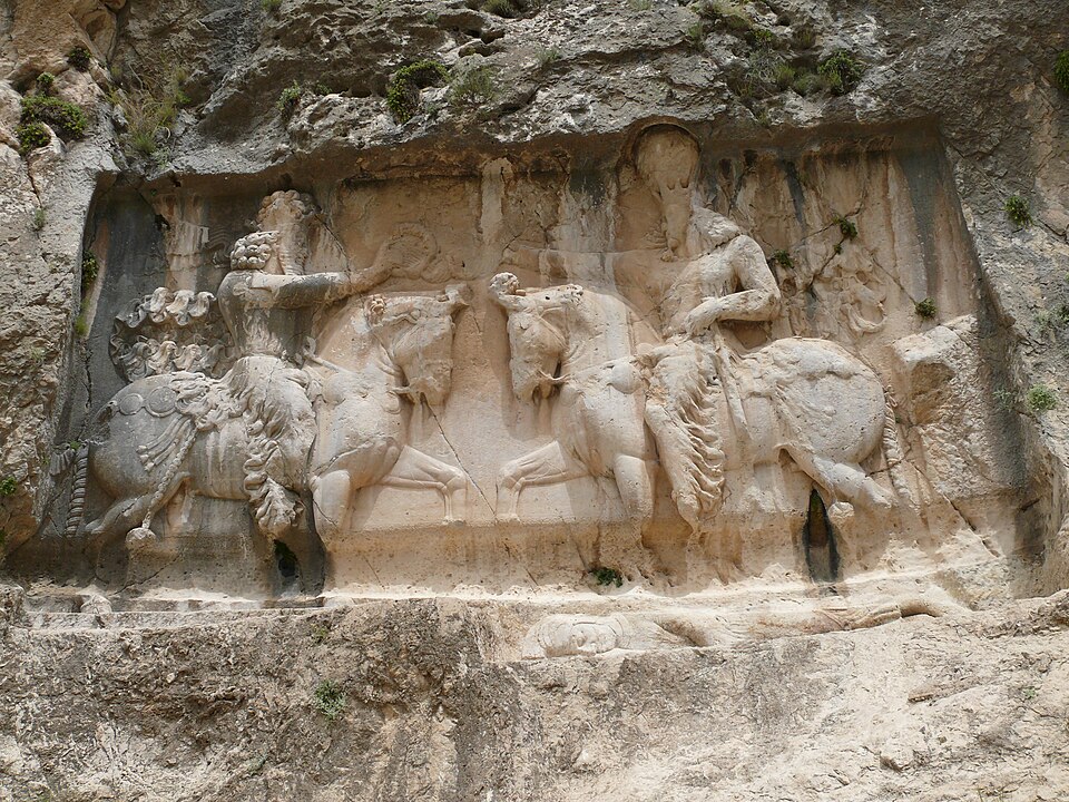 Fayl:Bishapur V relief Bahram Ist.JPG