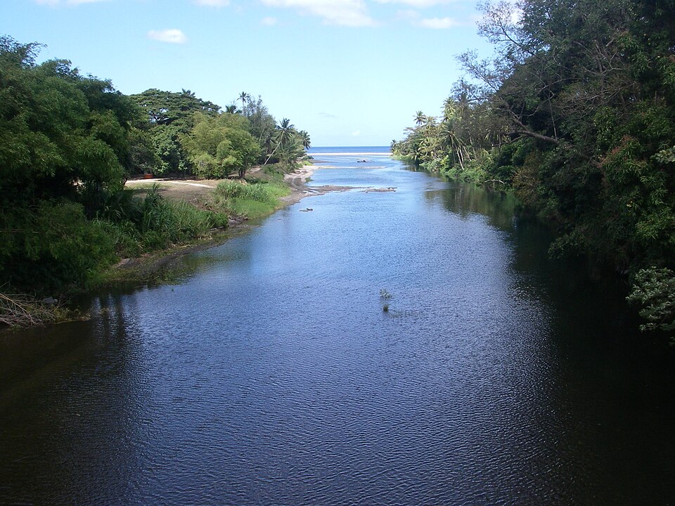 Fayl:Layou River.jpg