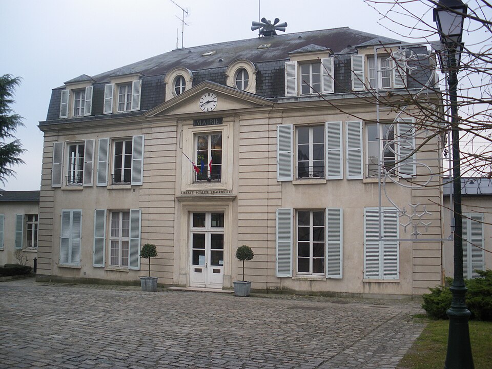 Fayl:Mairie Bièvres.JPG