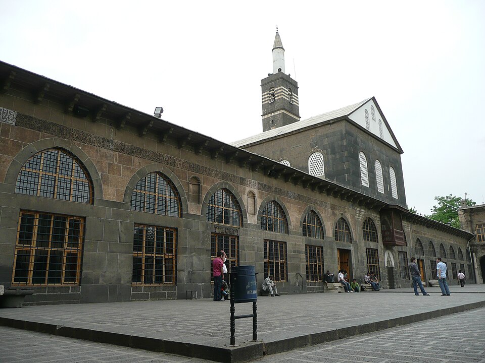 Fayl:Diyarbakir P1050751 20080427135832.JPG