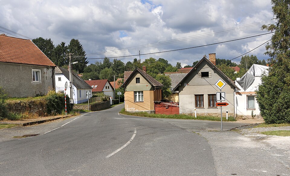 Fayl:Hradiště (PJ), common.jpg