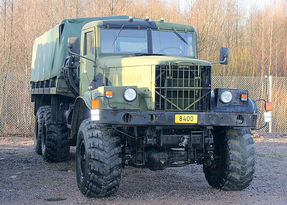 Fayl:KrAZ 255.JPG