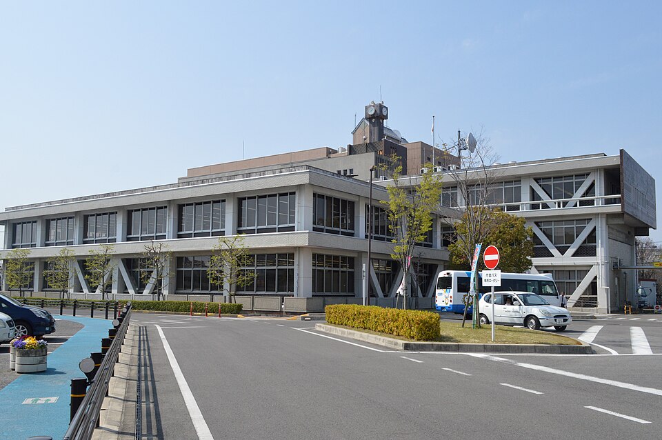 Fayl:Owariasahi City Hall ac.jpg