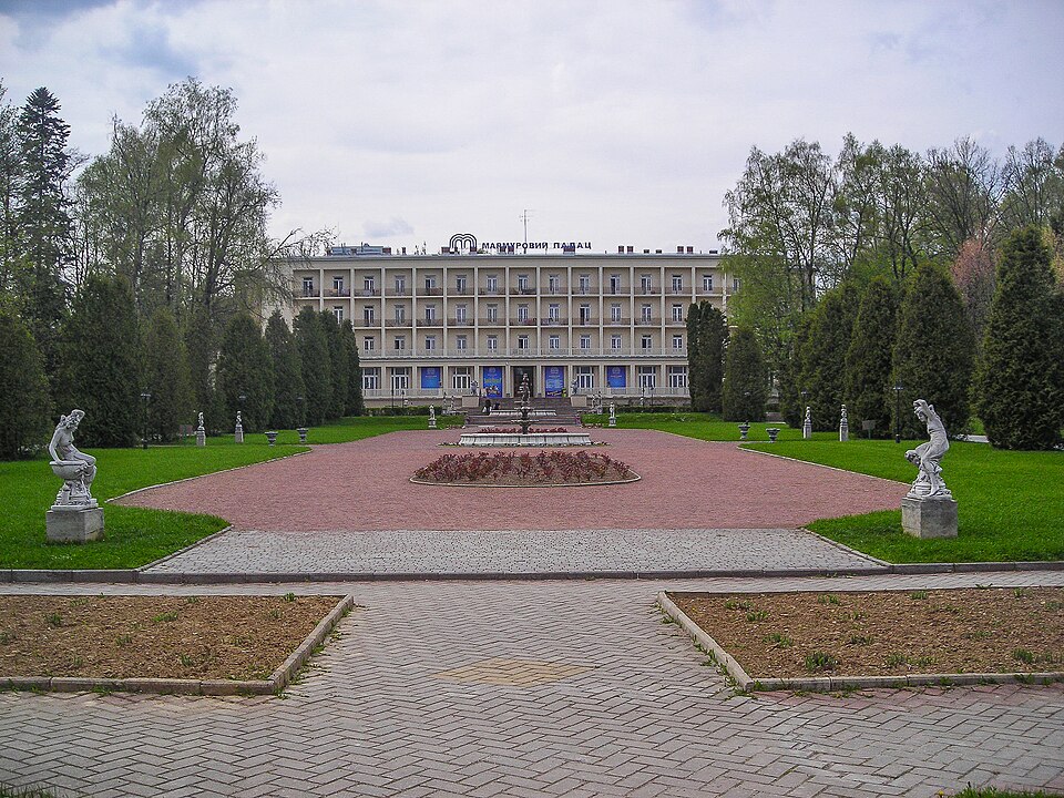 Fayl:46-107-0003.Палац-1.jpg